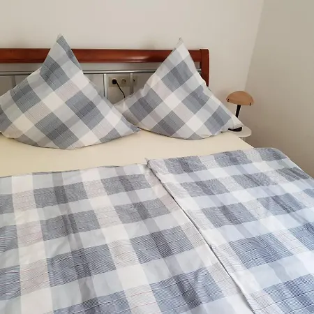 Ferienwohnung Lindemann شقة